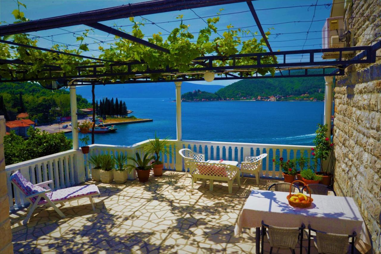 Apartments Okuka Tivat Exteriör bild