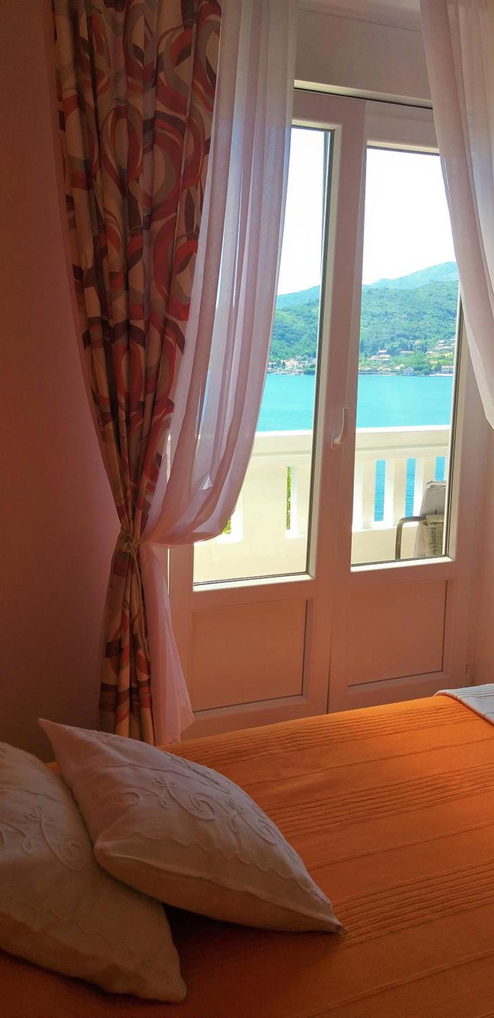 Apartments Okuka Tivat Rum bild