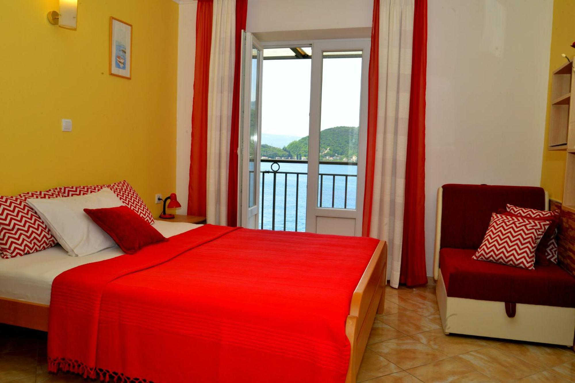 Apartments Okuka Tivat Rum bild
